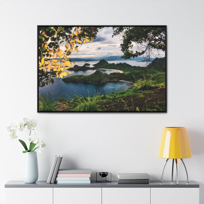 Island Lagoon Canvas Print